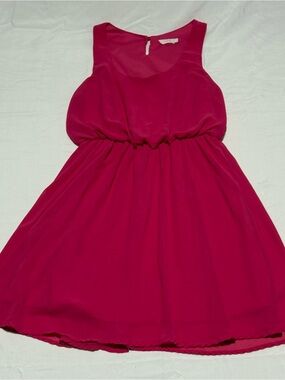 LUSH Magenta Sleeveless Dress - Size Small - Keyhole Back, Flowy Summer Dress